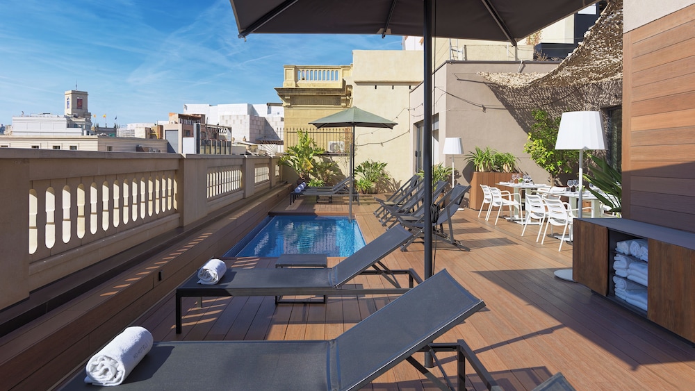 H10 Urquinaona Plaza Hotel 69/72