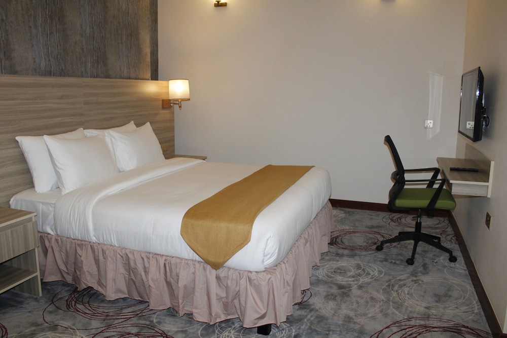 Grand Tourist Hotel 15/50