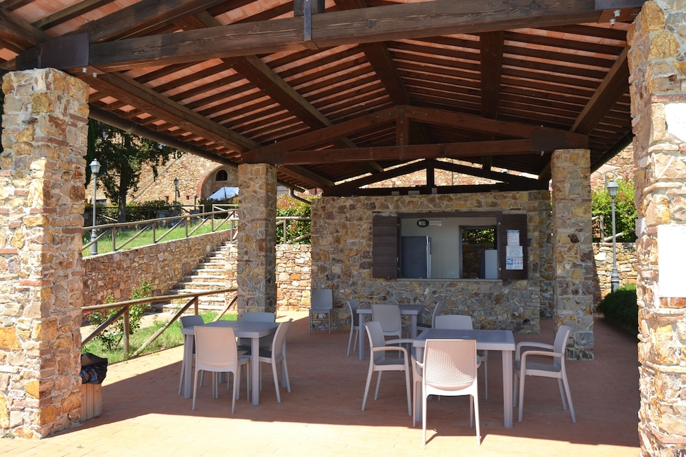 Antico Borgo Casalappi 71/73