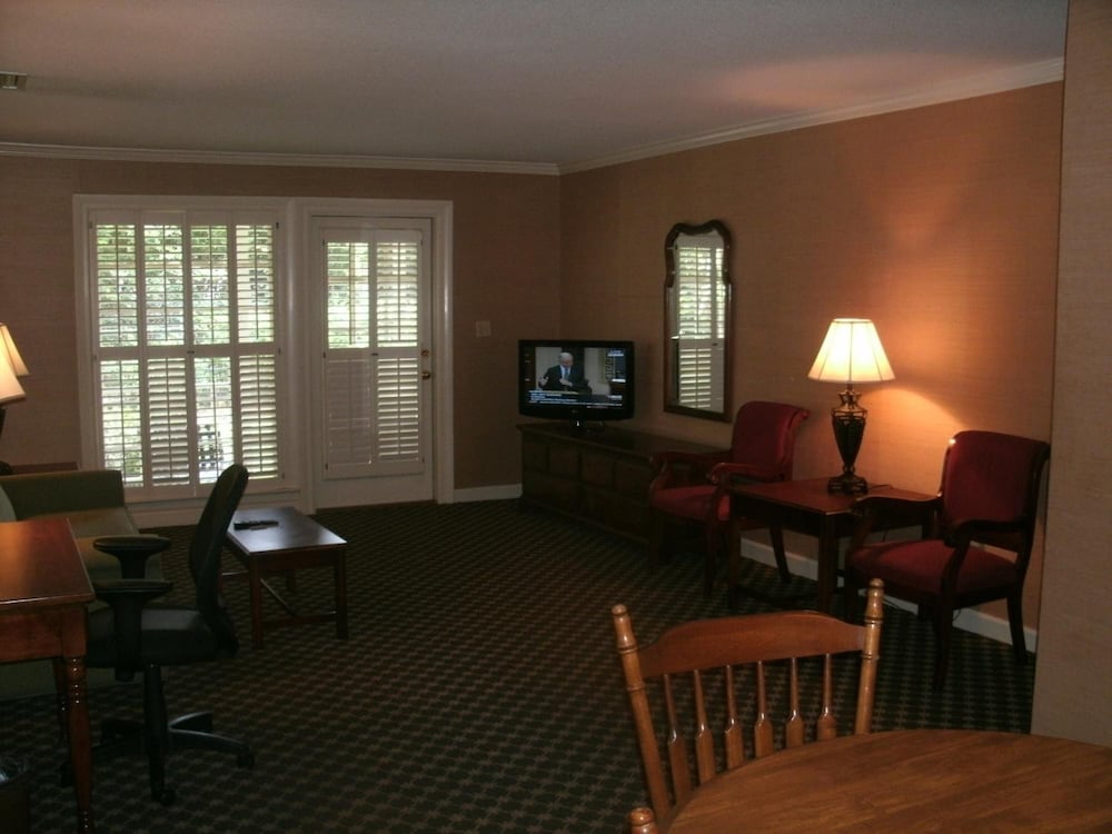 Merry Acres Inn 26/50
