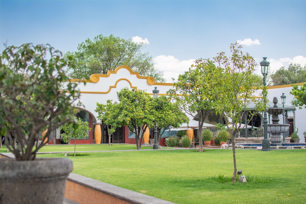 HOTEL HACIENDA LA VENTA 42/50
