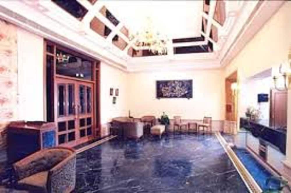KALYAN RESIDENCY. 33/41