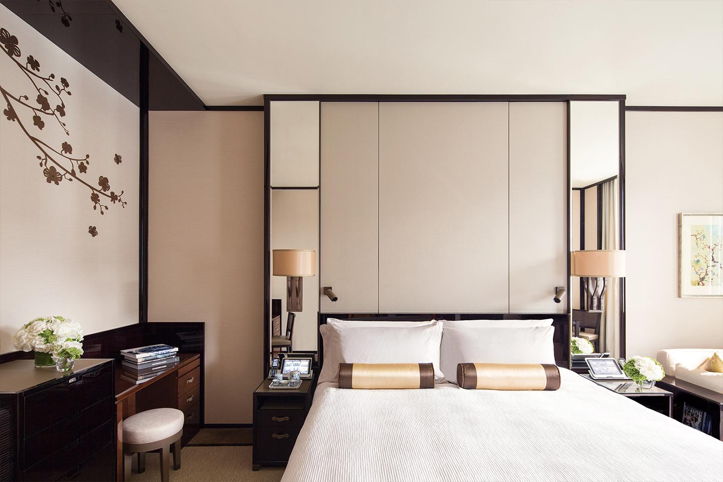 Courtyard, Deluxe, King Bed