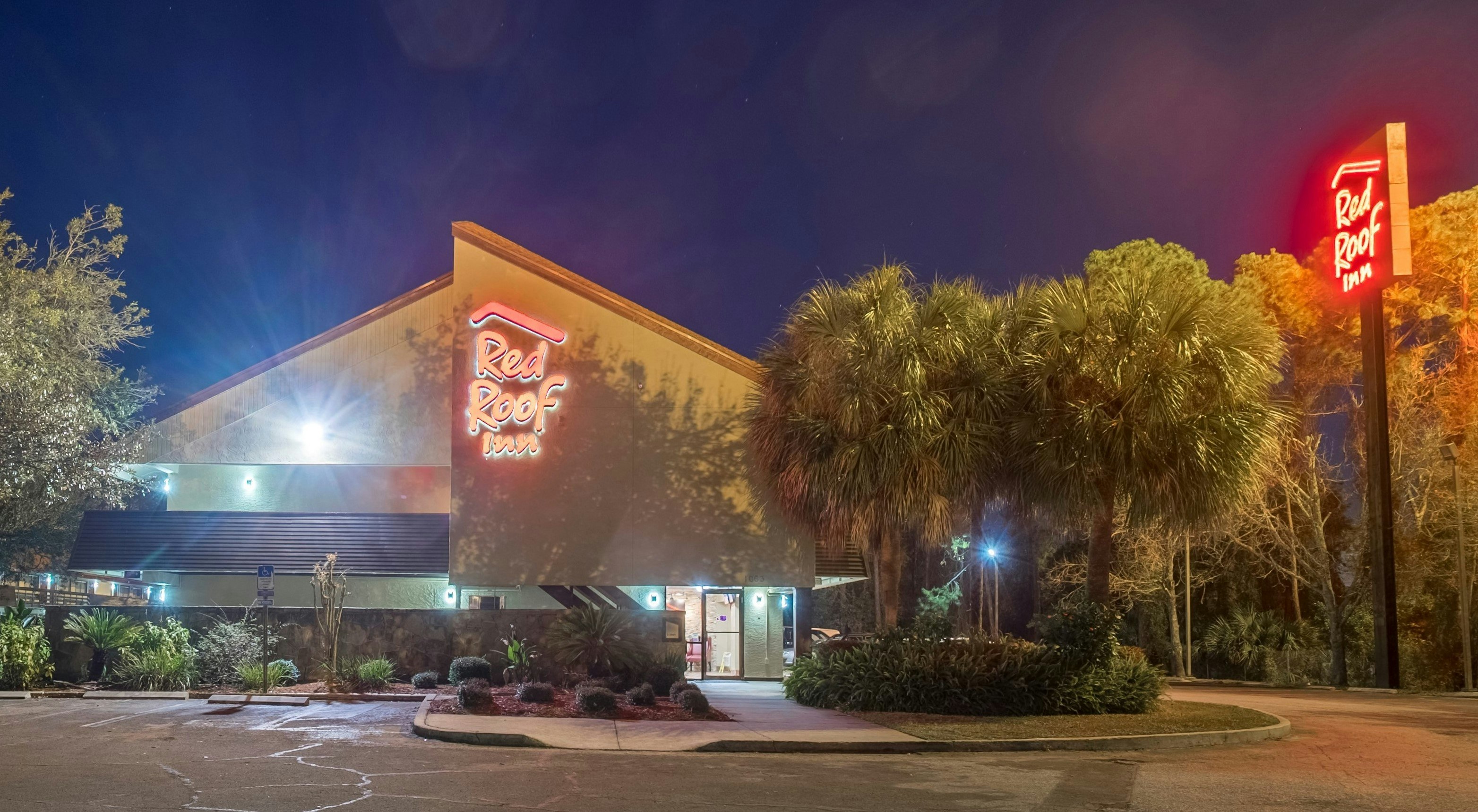 Red Roof Inn Jacksonville Airport Hotel 2/8