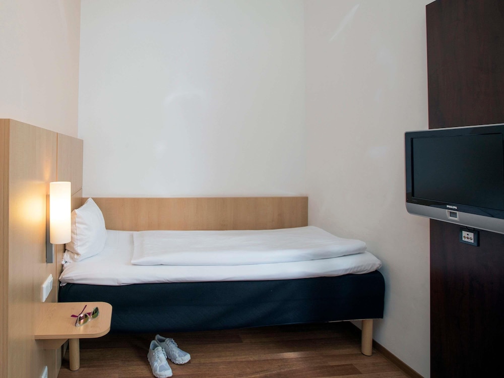 STANDARD, SINGLE BED