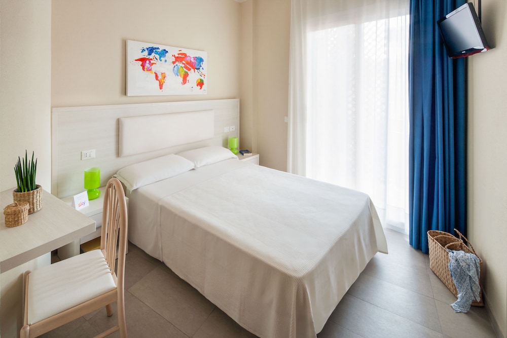 Hotel Olympic 4/34