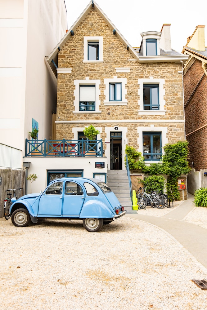 Hotel Les Charmettes 35/50
