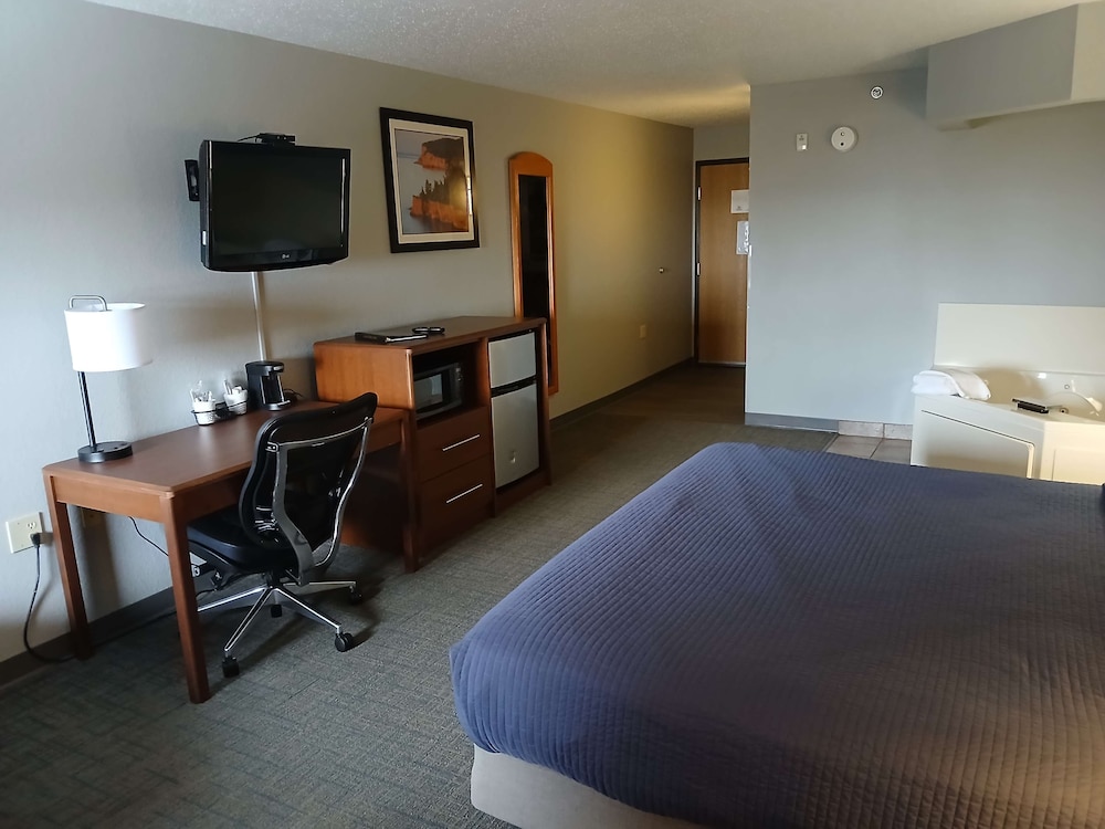 AmericInn by Wyndham Silver Bay 53/59