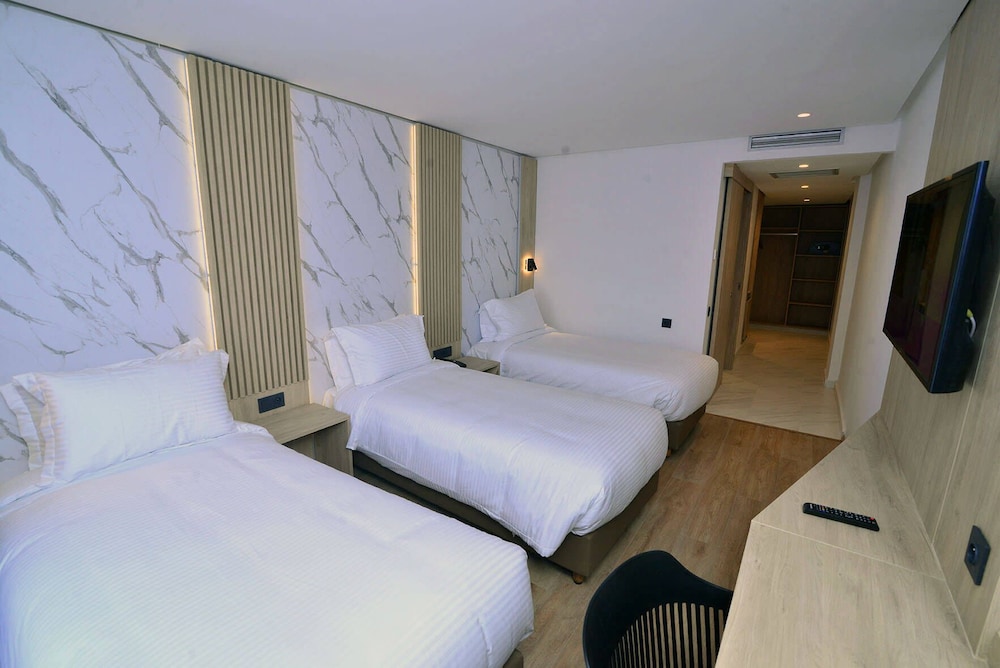Superior, Triple, 3 Beds
