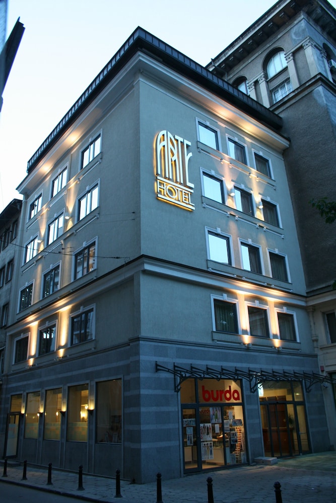 Arte Hotel 2/28