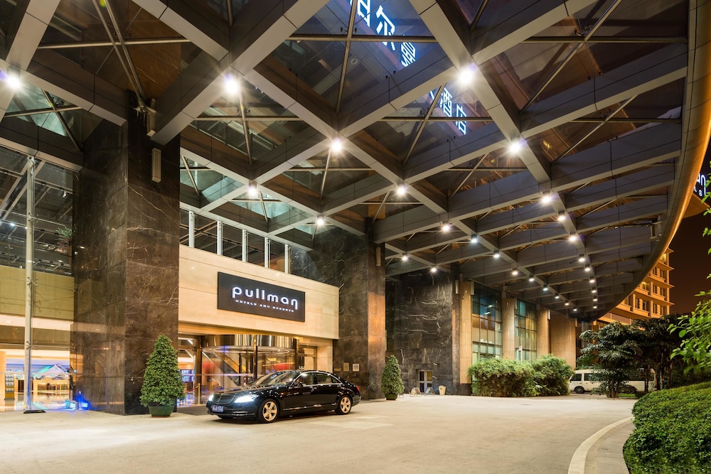 Pullman Guangzhou Baiyun Airport Hotel 70/77