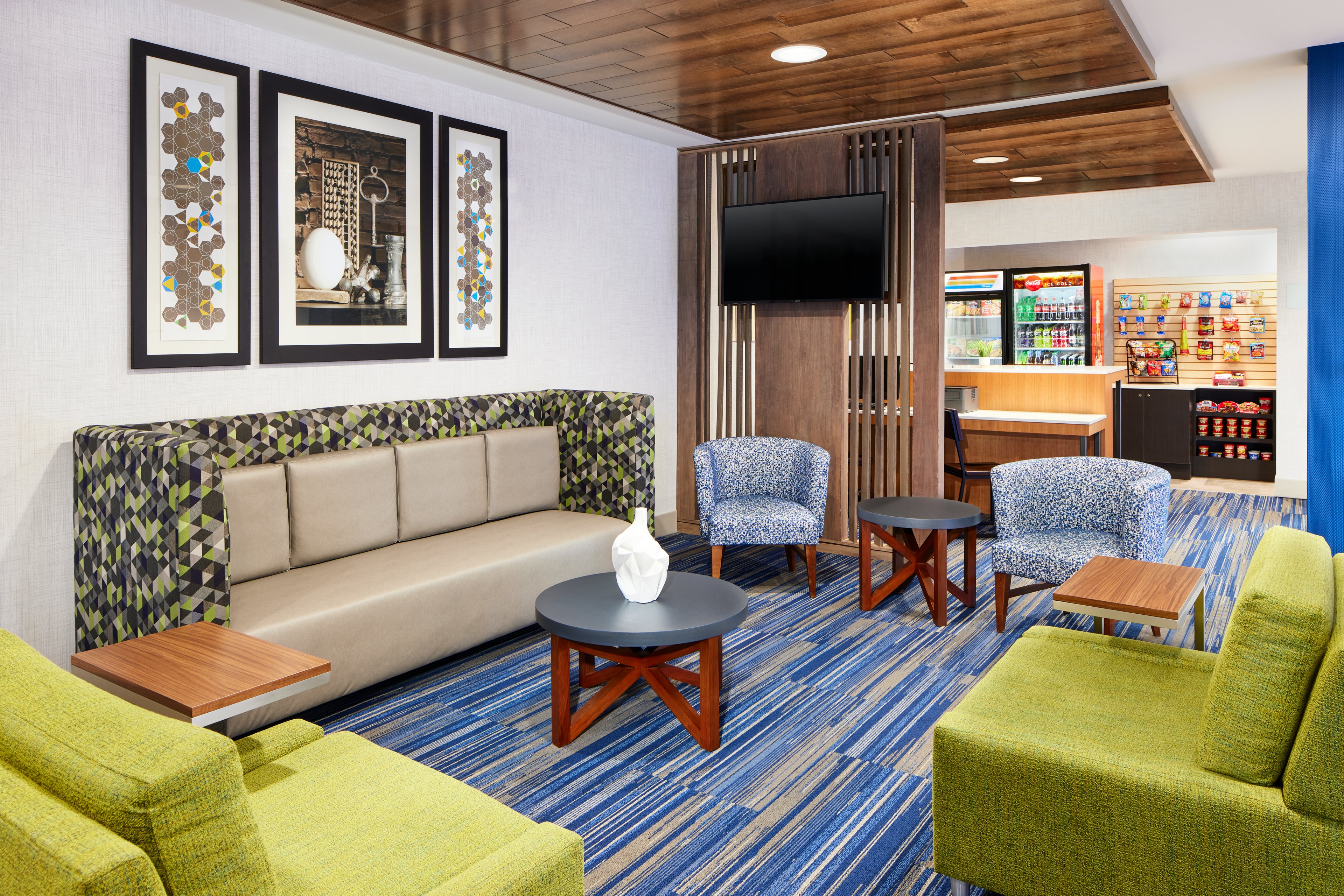Holiday Inn Express Hotel Suites Salem 31/42