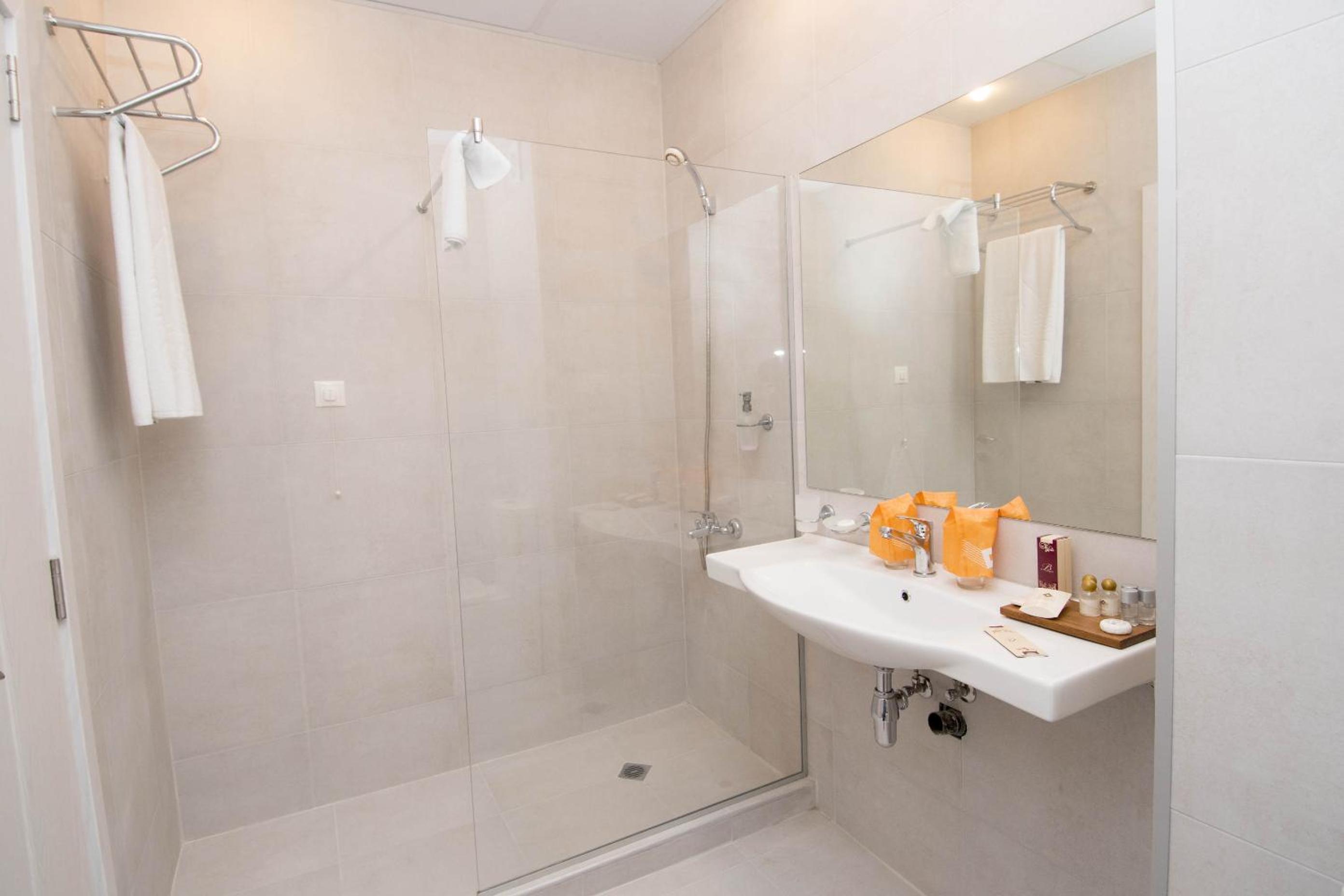 غرفة عائلية بشرفة، Park Hotel Odessos 9/10