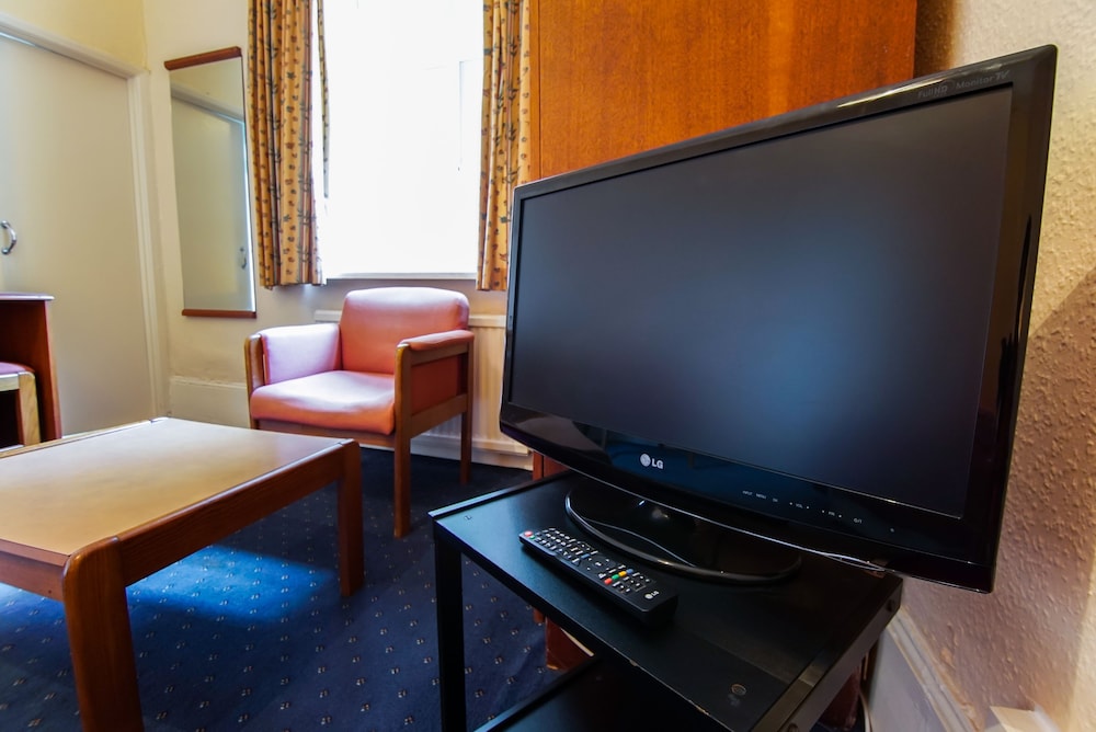 Avoca House Hotel 31/46