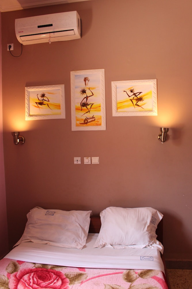 Indra Hotel 5/19