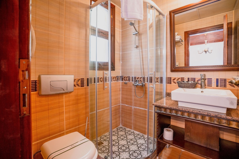 Mediterra Art Hotel 48/50