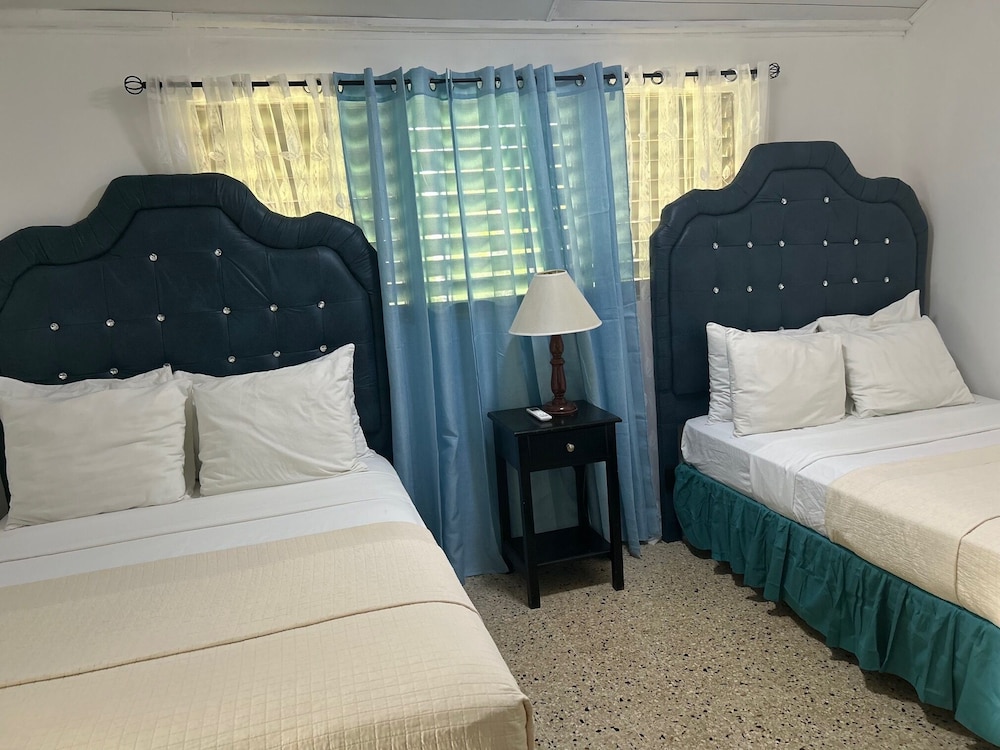 Firefly Beach Cottages and Suites 29/78