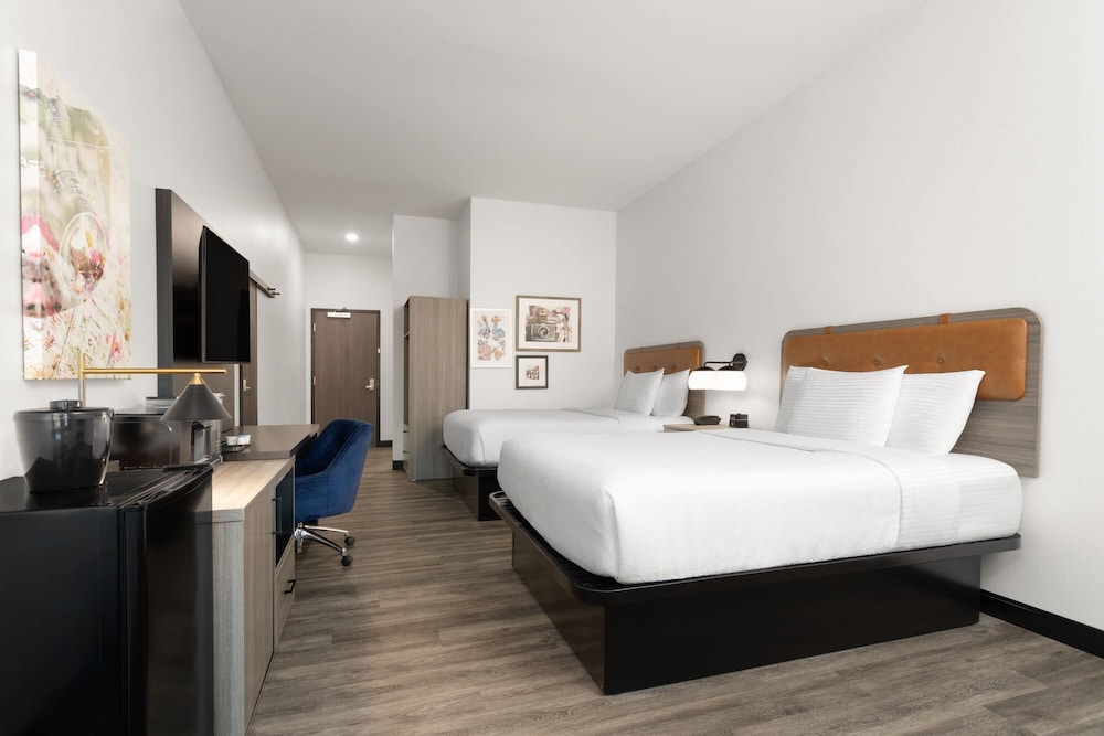 La Quinta Inn & Suites by Wyndham Olive Branch 17/46