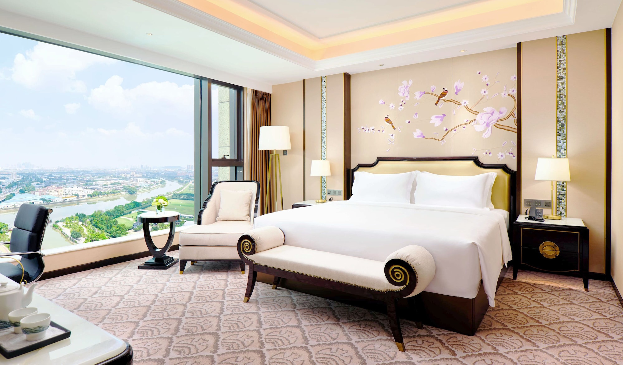 DELUXE, KING BED, RIVER VIEW