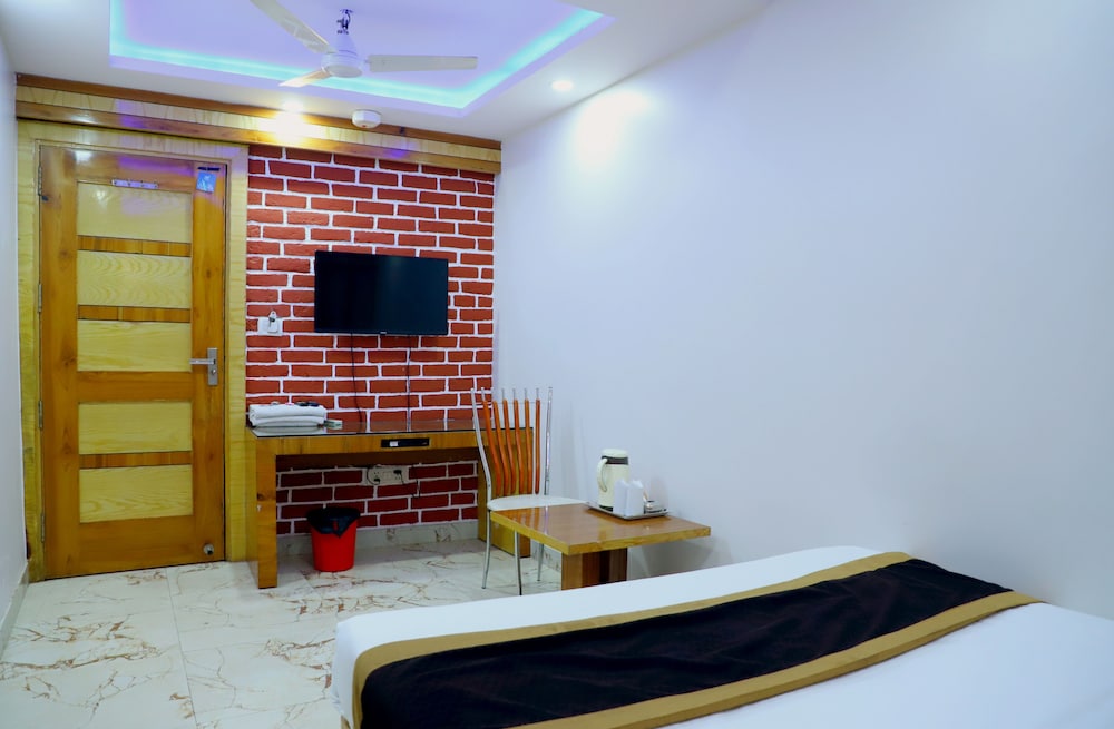 Hotel Pink City 25/43