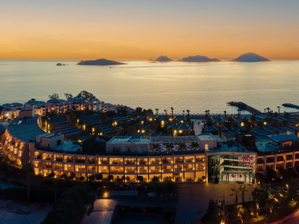 Swissotel Resort Bodrum Beach 42/44