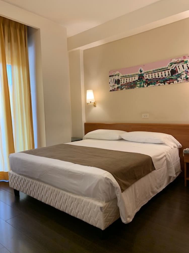 DELUXE, SINGLE, DOUBLE BED