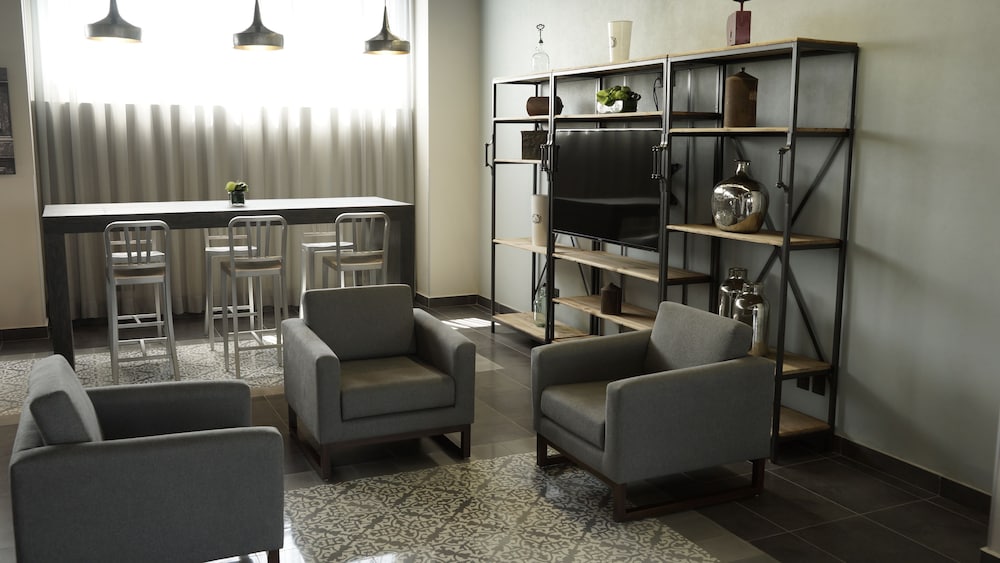 City Express Plus by Marriott Patio Universidad 14/26