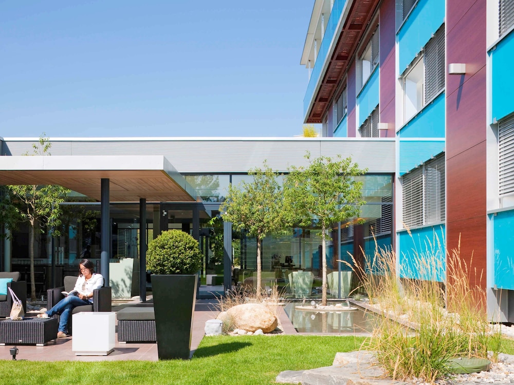 NOVOTEL LAUSANNE BUSSIGNY 6/75