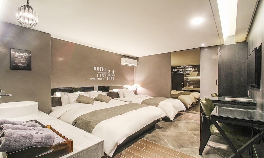 Hotel 2.4 20/50
