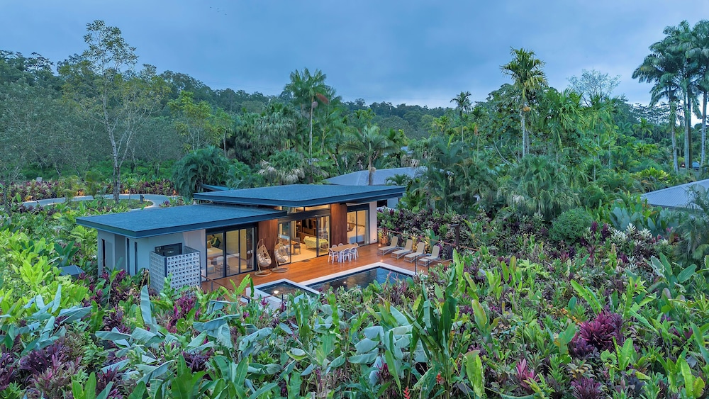 Arenal Manoa And Hot Springs 3/50