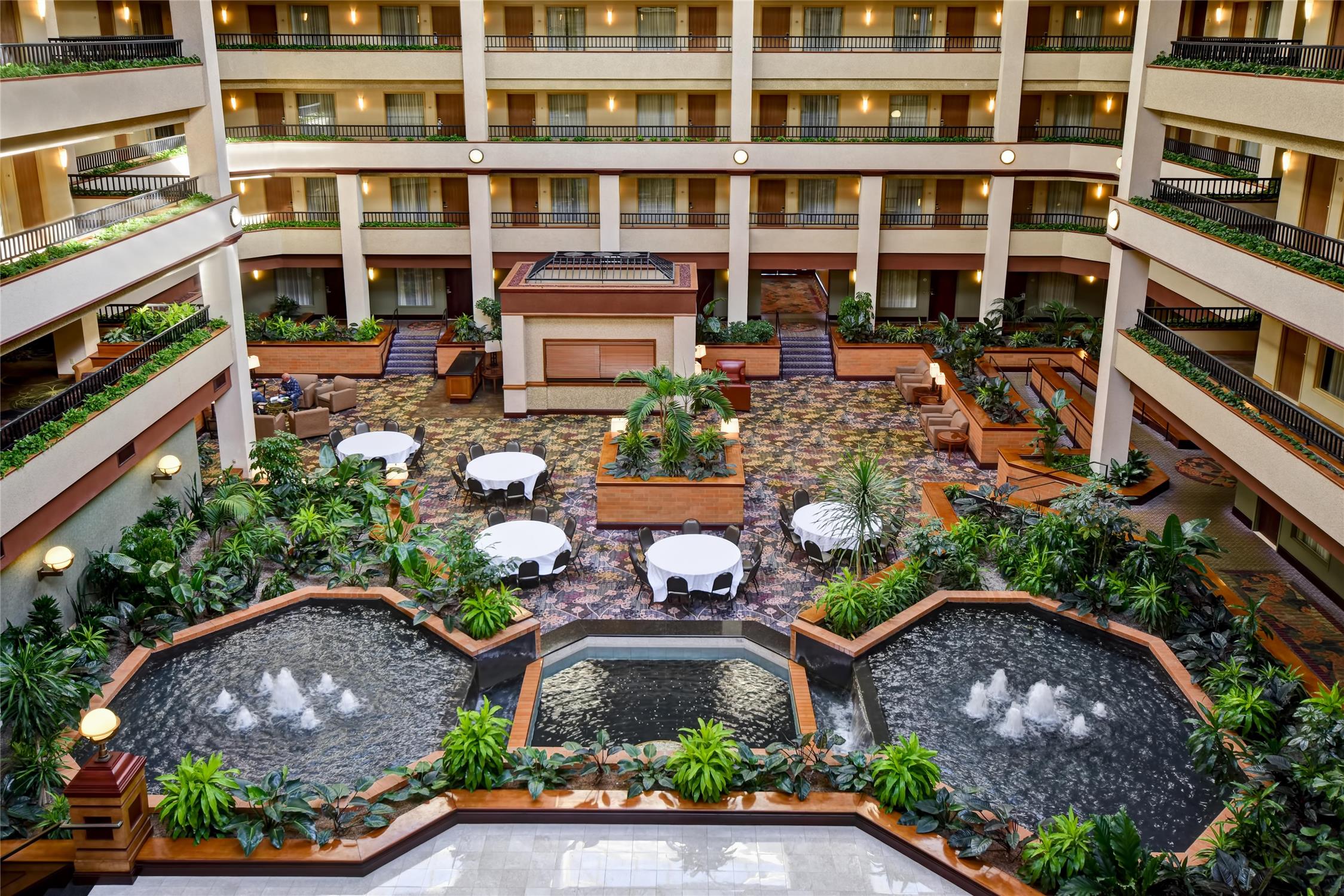 Embassy Suites by Hilton Lexington UK Coldstream in LEXINGTON - KY