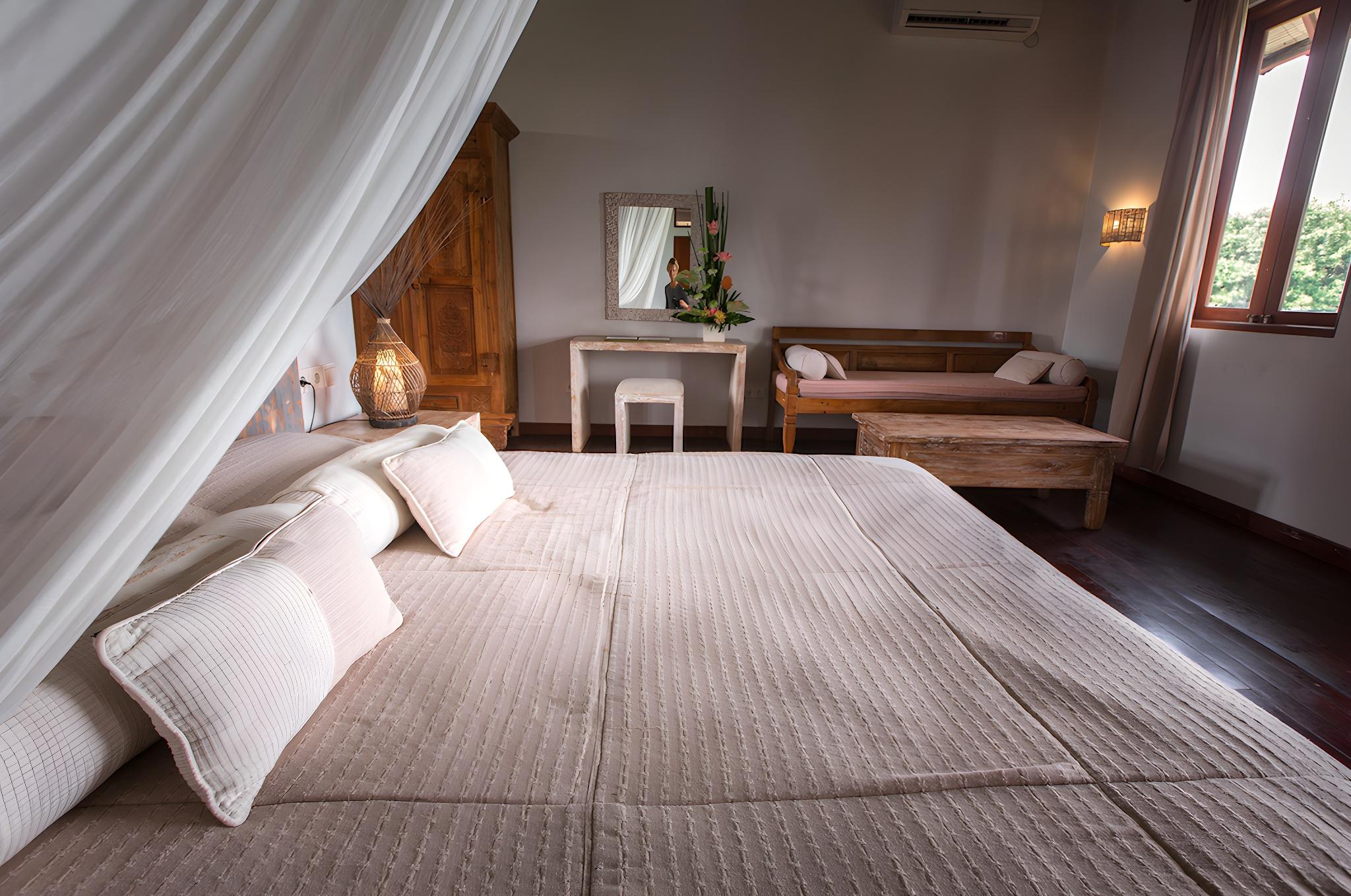 SUITE, OCEAN VIEW
