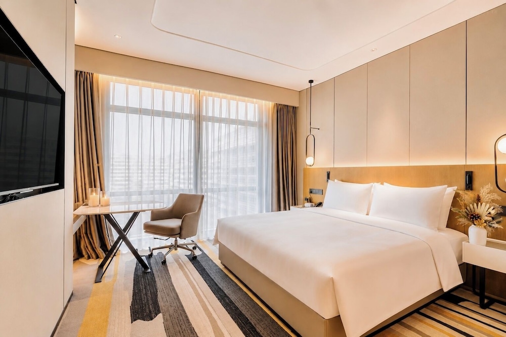 Superior, King Bed