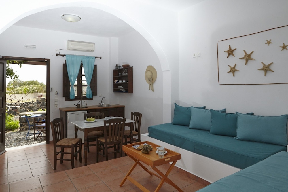 Anna Traditional Apartments 38/68