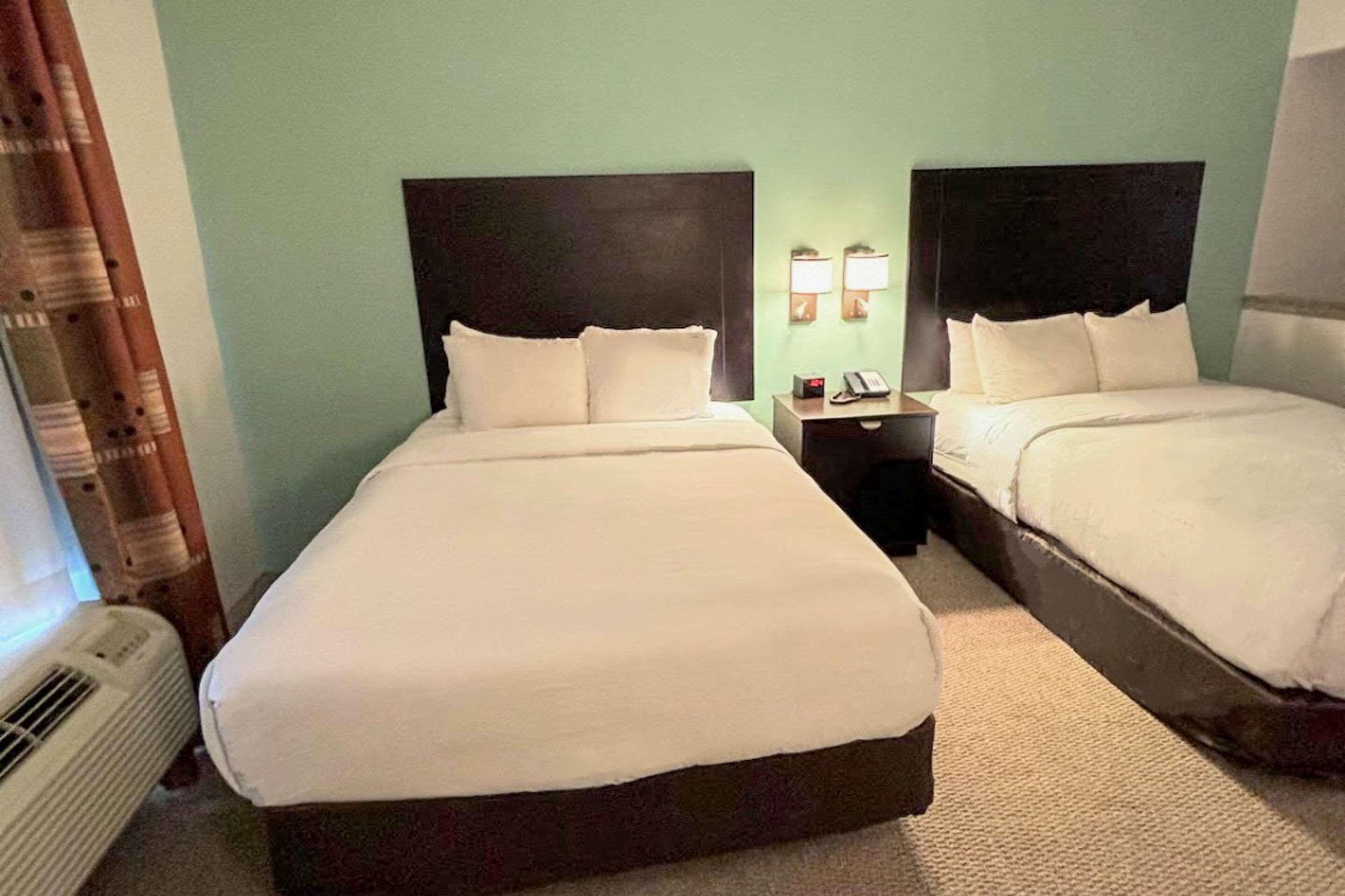 SUITE, 2 QUEEN BEDS, ACCESSIBLE