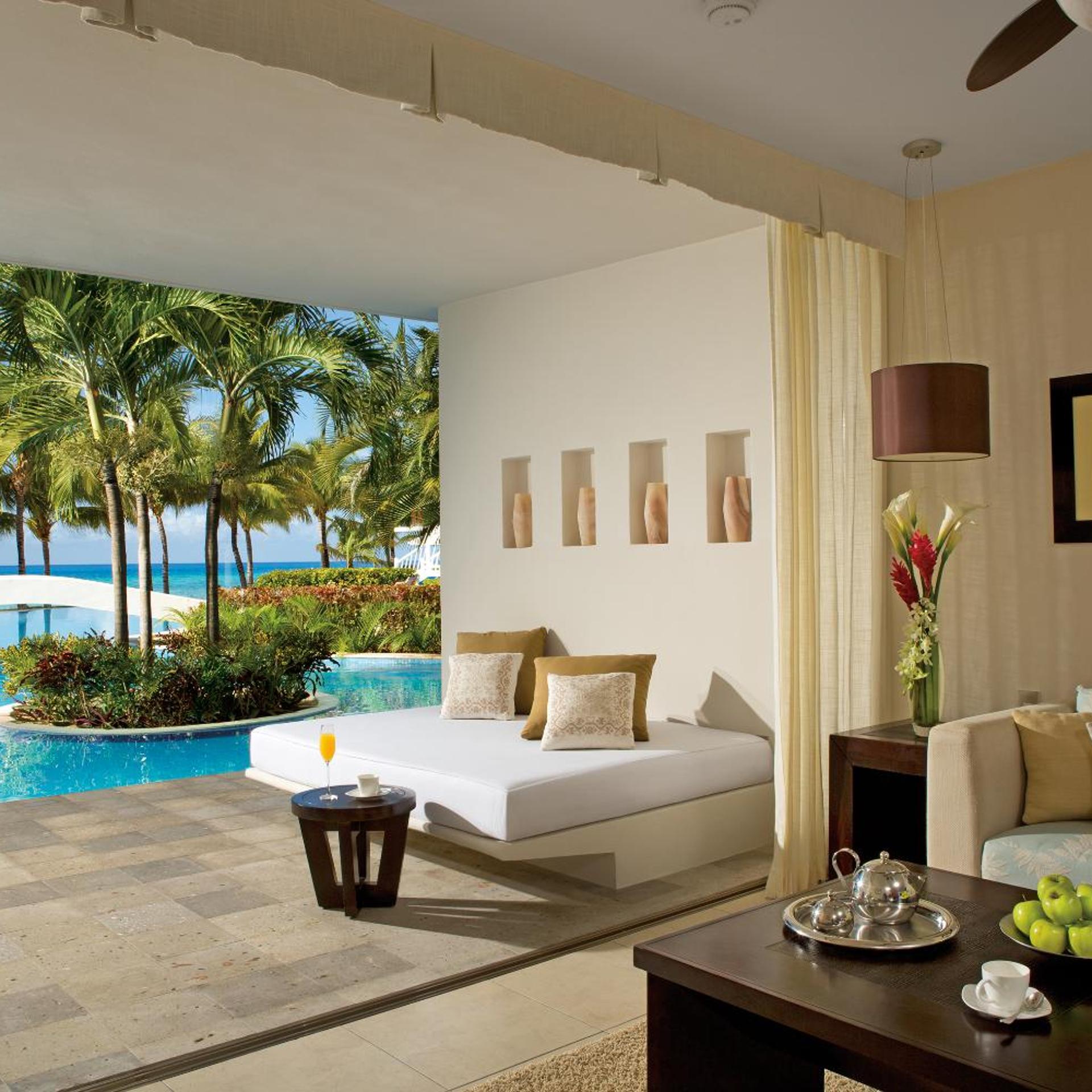 Preferred Club, Swim Up, Junior Suite, Ocean View