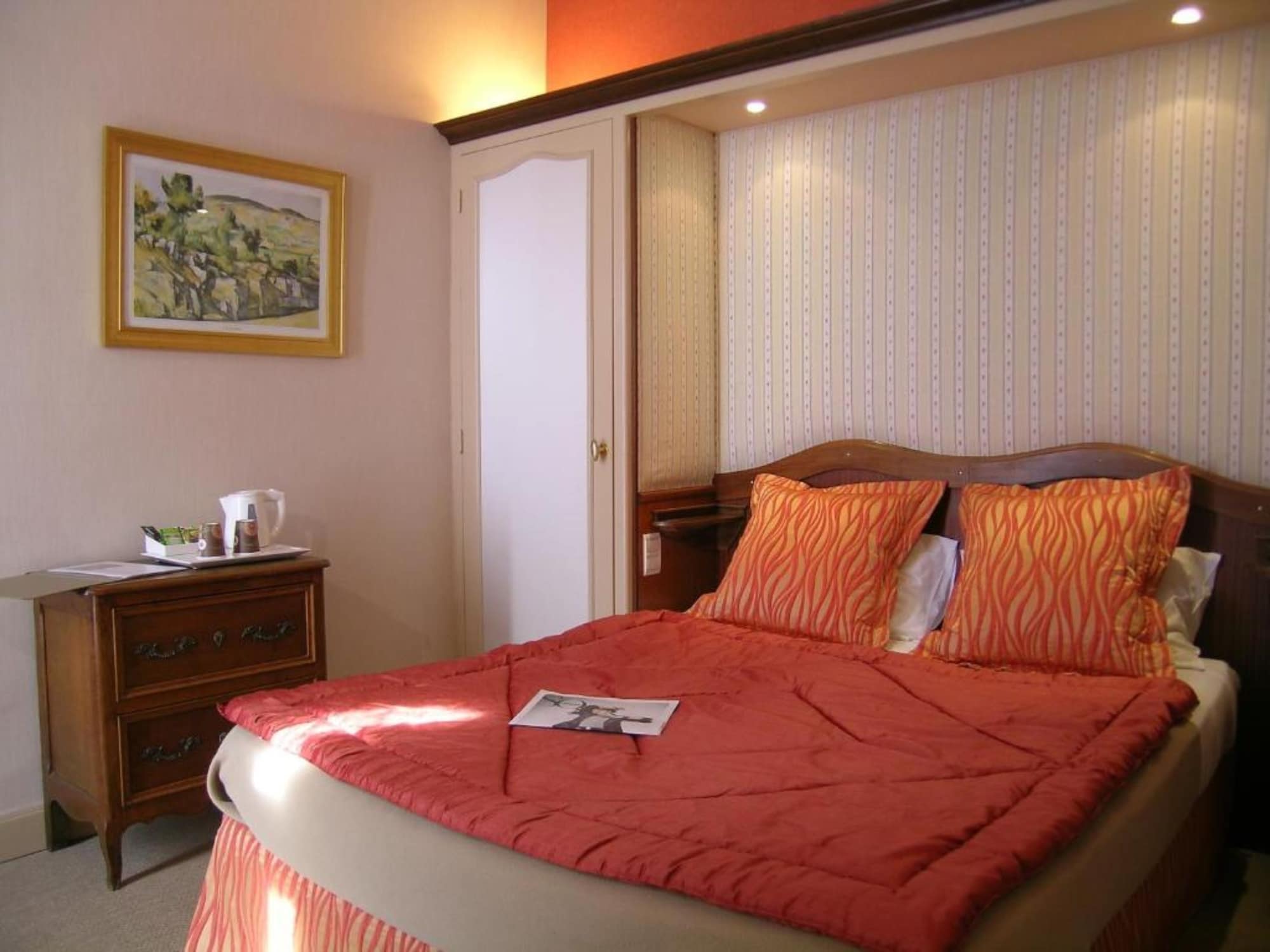 Room, Double Bed, Balcony
