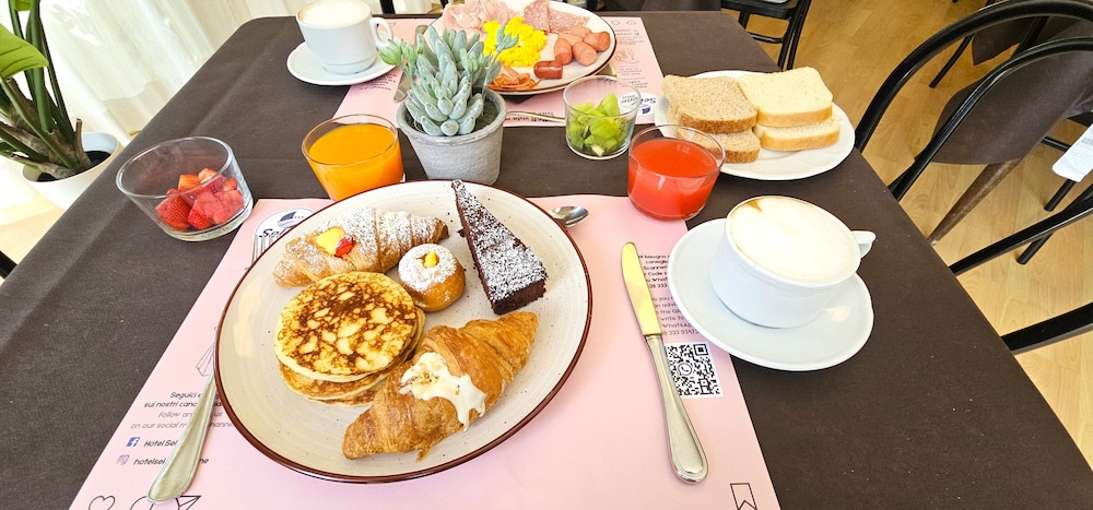 Hotel Selene 45/55