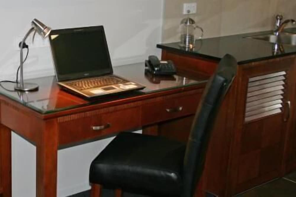 City Corporate Motor Inn 30/42