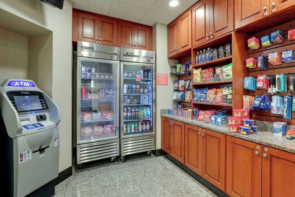 Drury Inn Suites Charlotte Arrowood 46/50