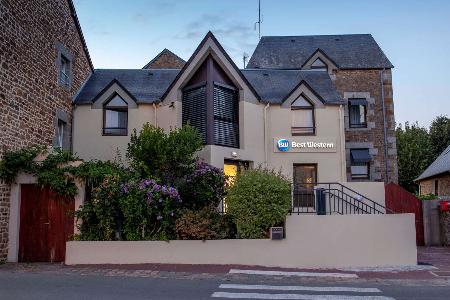 Best Western Le Moulin De Ducey 2/51