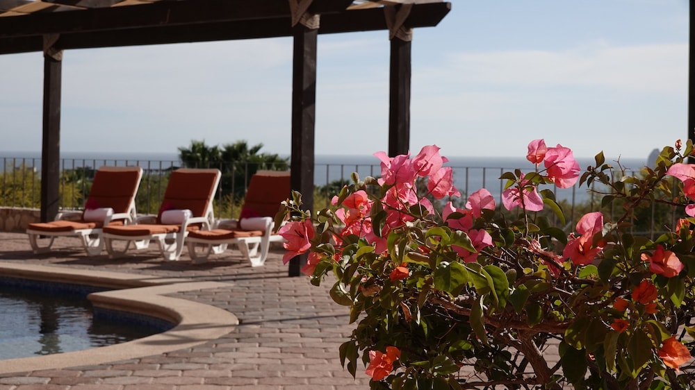 Sunrock Hotel & Suites 45/50