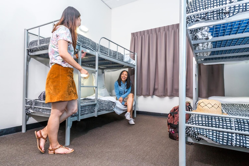 YHA Adelaide Central 16/31