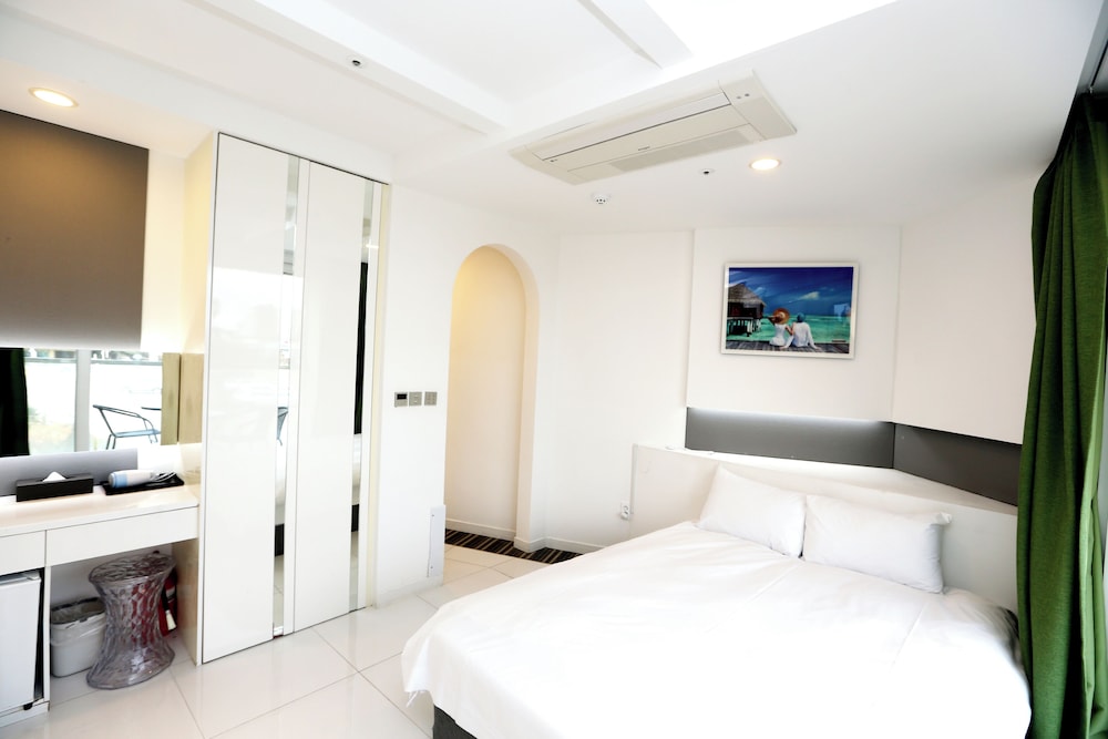 غرفة قياسية بسرير مزدوج، Hamdeok Beach Stay Jeju 2/6