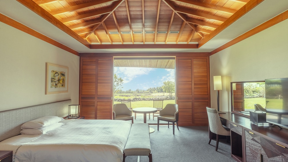 WESTERN, DELUXE, DOUBLE BED