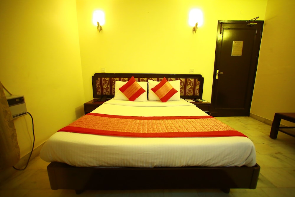 Sundeep Inn 15/46