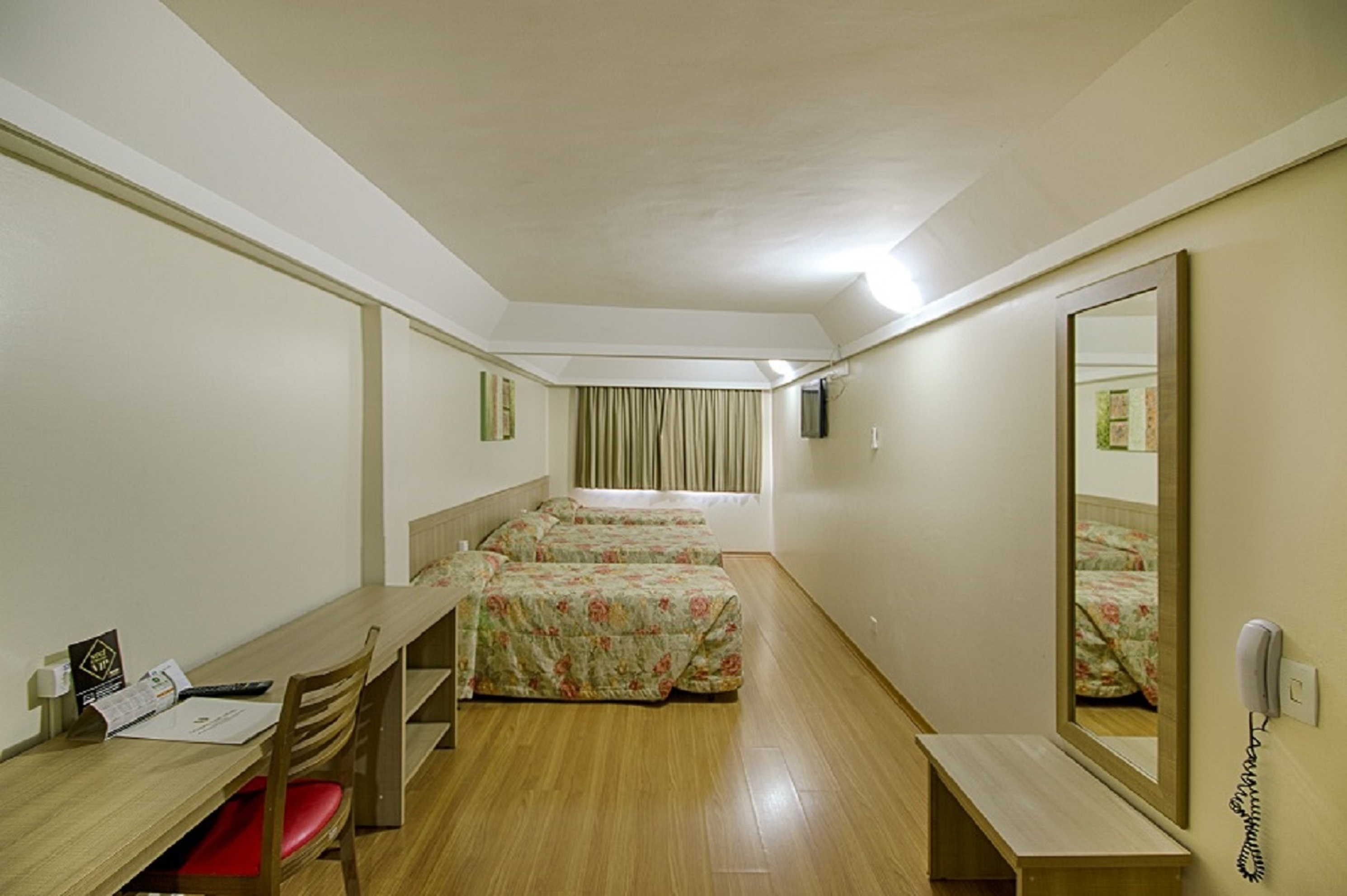 غرفة قياسية ثلاثية، Hotel Golden Park Curitiba by Nacional Inn 7/9