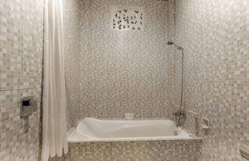 Amoya Inn 47/50