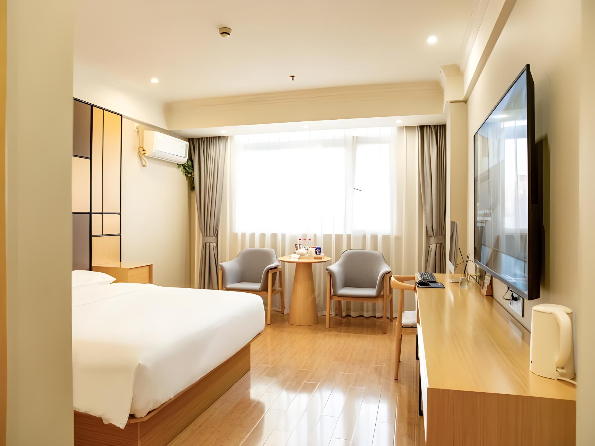 BUSINESS, QUEEN BED