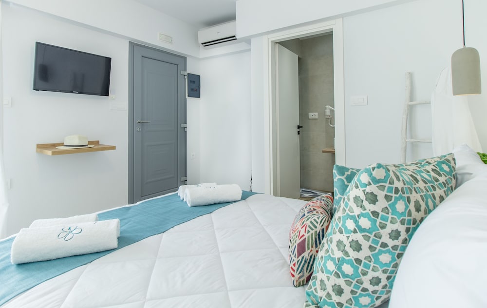 Room, Double Bed, Shared Balcony